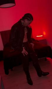 674263200: Chico busca chica en Valencia