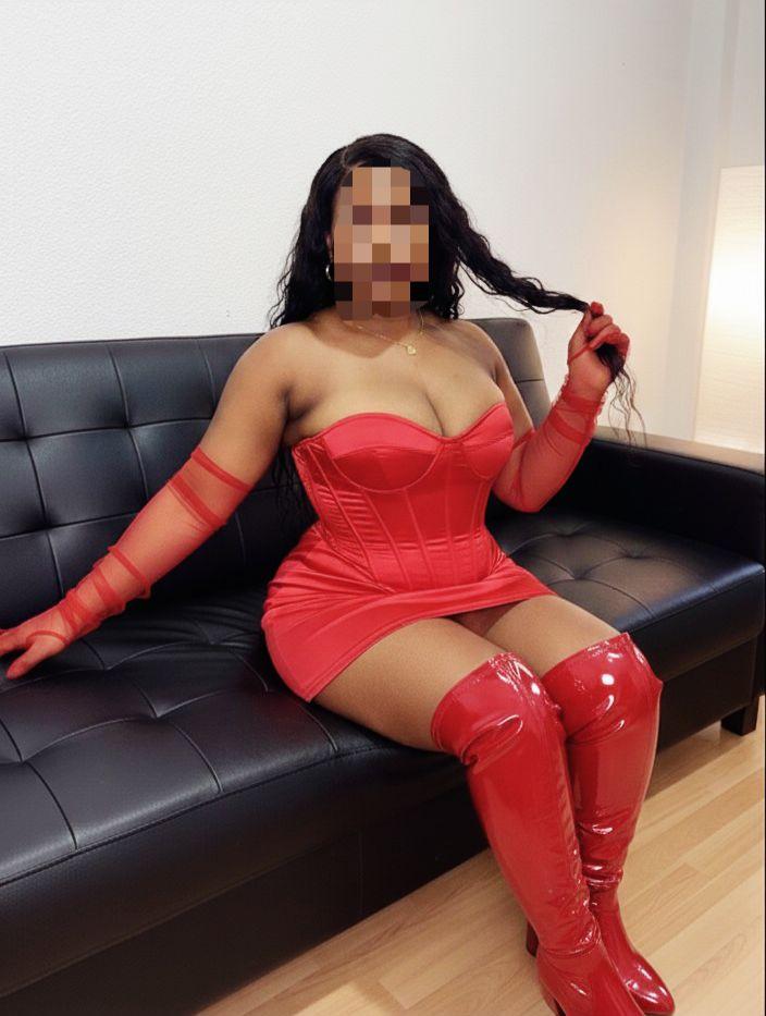 Chica busca chico en Huesca: 