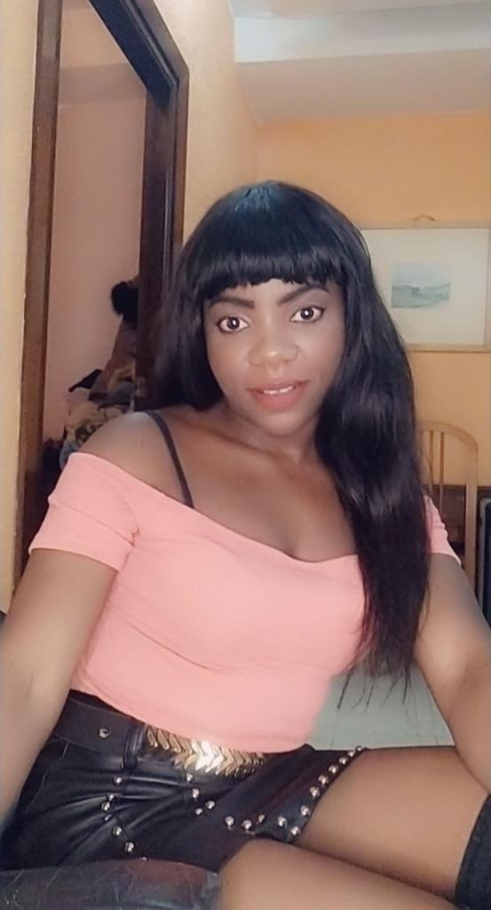 666321521: Chica busca chico en Ibiza