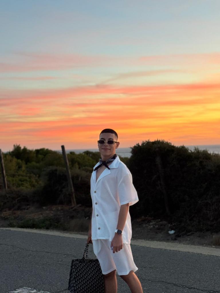 610882979: Chico busca chica en Cádiz