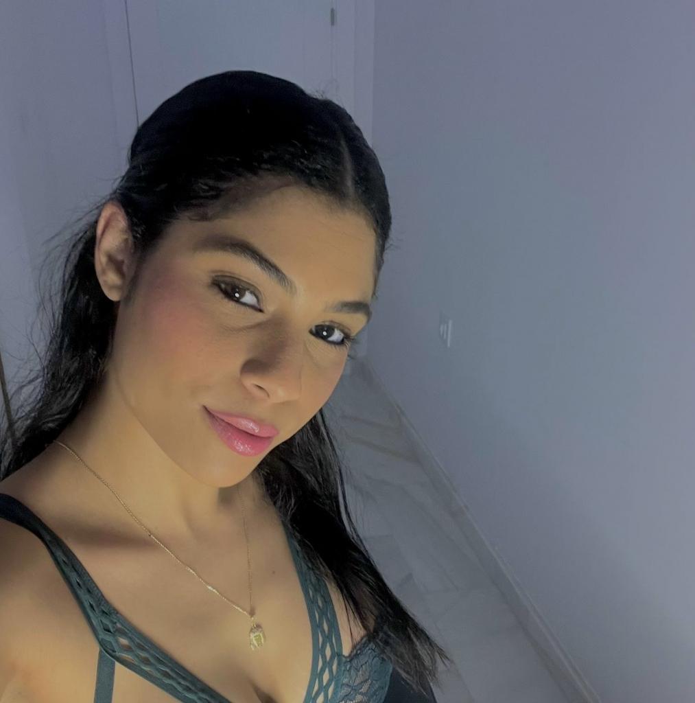 Chica busca chico en Cádiz: 