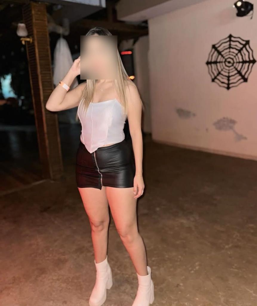 672952229: Chica busca chico en Madrid