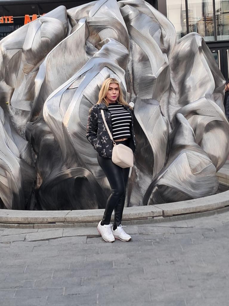 635698494: Transexual en Zaragoza