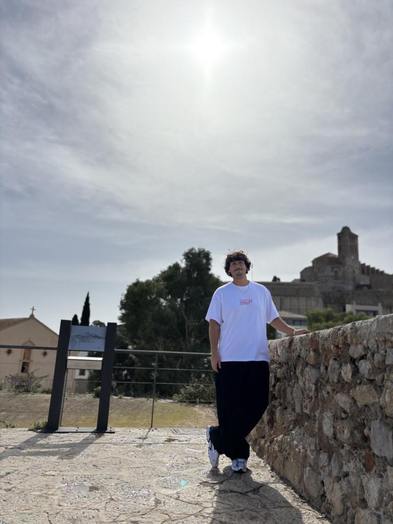 654978659: Chico busca chica en Barcelona