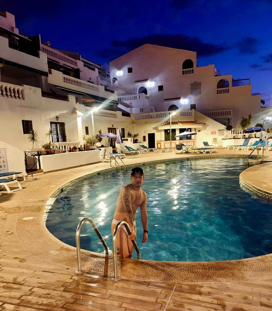 674713300: Chico busca chica en Madrid