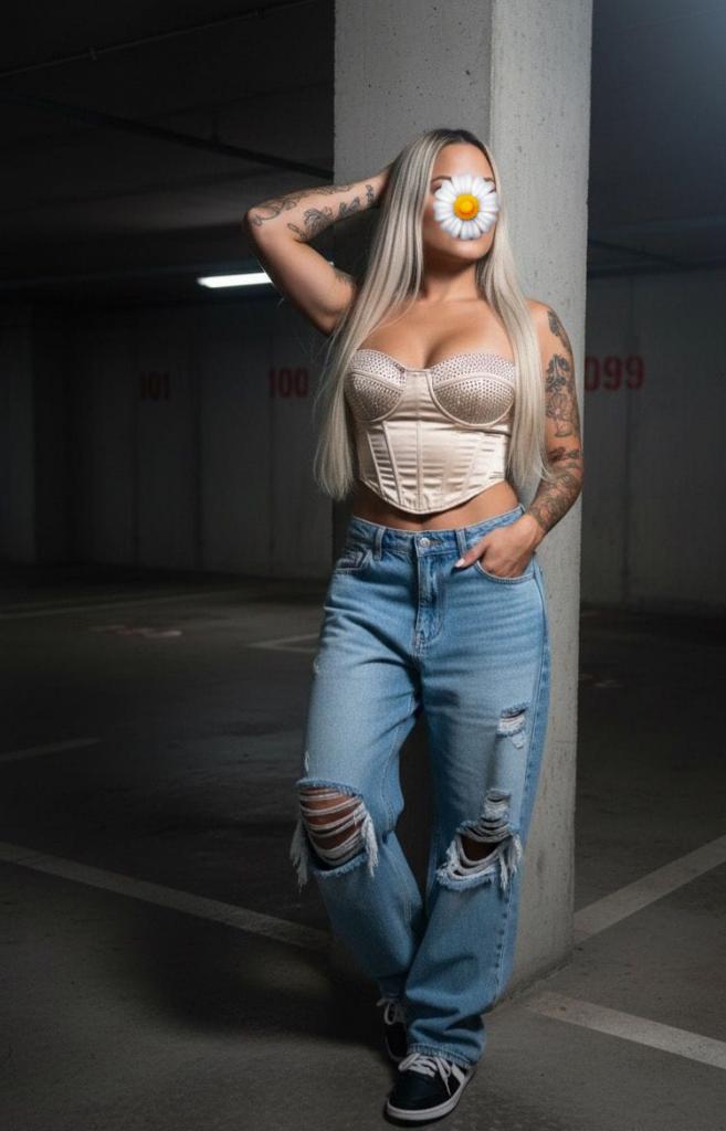 Chica busca chico en Cádiz: 