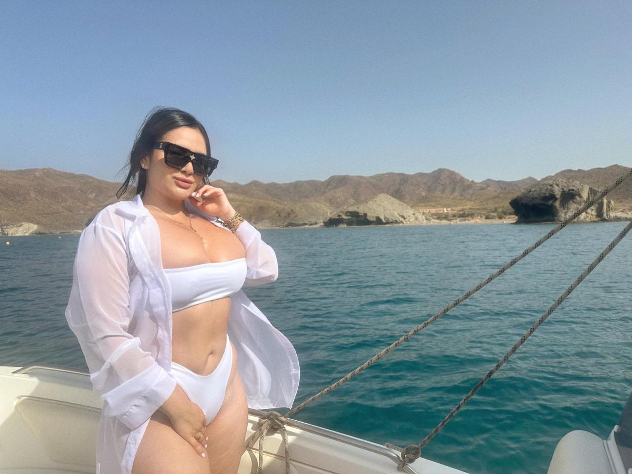 Chica busca chico en Almería: 