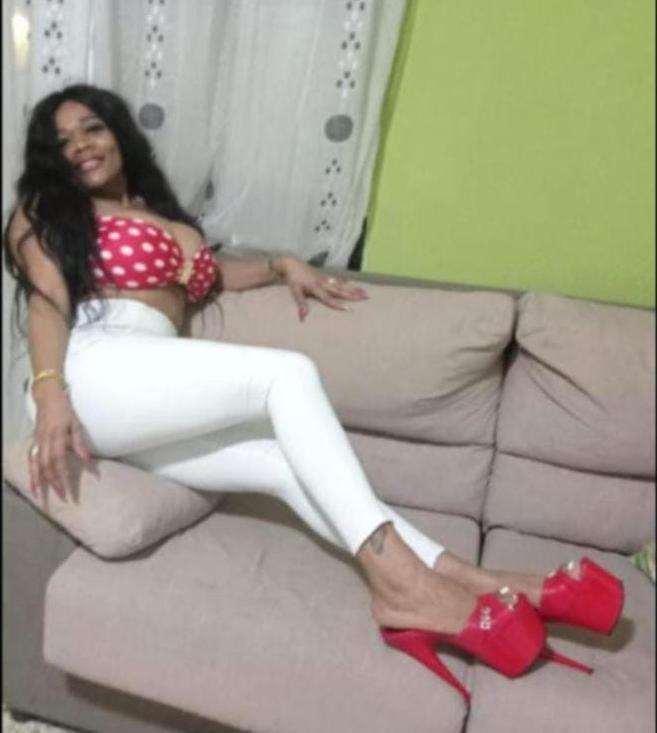 Chica busca chico en Huelva: 