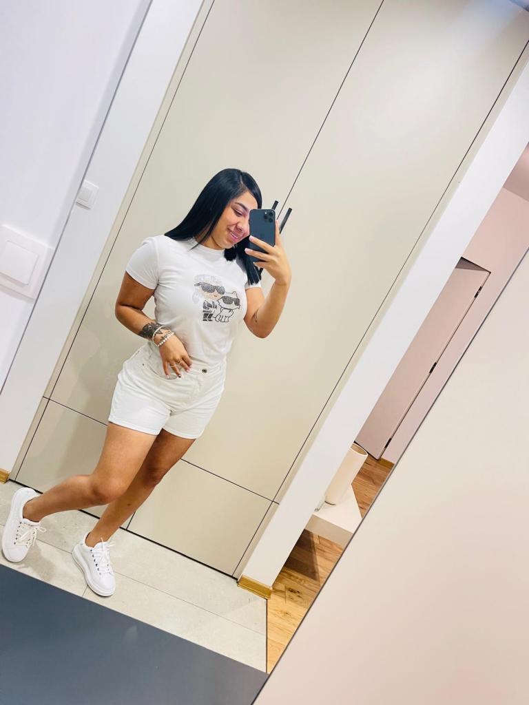 Chica busca chico en Tenerife: 