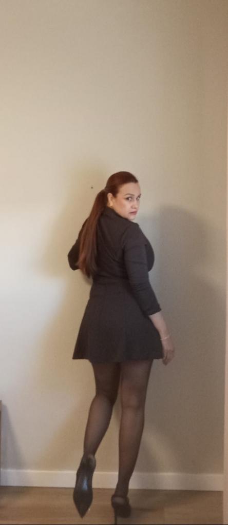 Chica busca chico en Ibiza: 