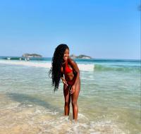 604100344: Chica busca chico en Barcelona