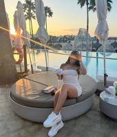 604358380: Chica busca chico en Almería