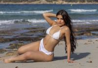 674551192: Chica busca chico en Ibiza