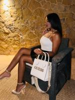 662477533: Chica busca chico en Madrid