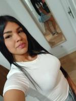 613902396: Chica busca chico en Sevilla