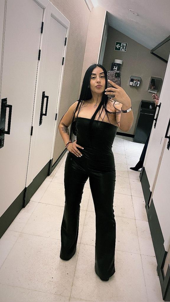 Chica busca chico en Granada: 