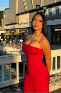 Chica busca chico en Cádiz: 
