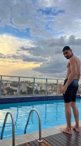 Chico busca chica en Valencia: 