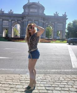 Chica busca chico en Madrid: 