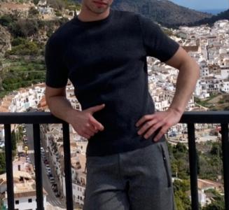 Chico busca chica en Granada: 