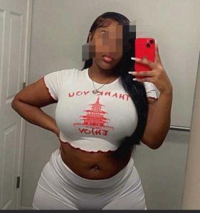 Chica busca chico en Tenerife: 