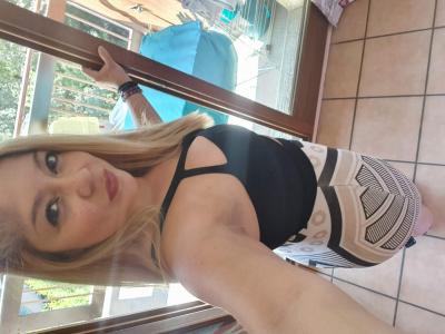 Chica busca chico en La Coruña: 
