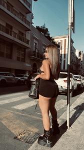 613657097: Chica busca chico en Málaga