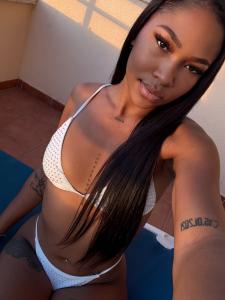 612499571: Chica busca chico en Málaga