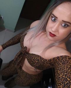 643489563: Chica busca chico en Navarra