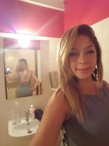 727792701: Chica busca chico en La Coruña