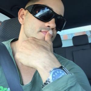 637388716: Chico busca chica en Valencia