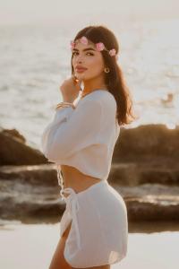 Chica busca chico en Ibiza: 