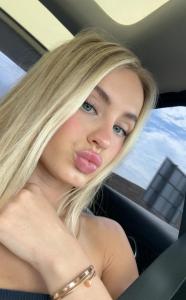 Chica busca chico en Almería: 