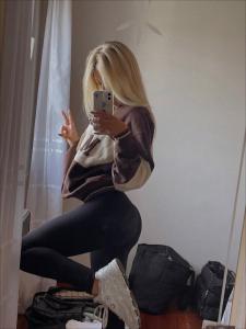 Chica busca chico en Cádiz: 