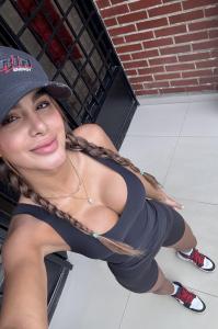 Chica busca chico en Tenerife: 