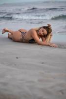 613696706: Chica busca chico en Ibiza