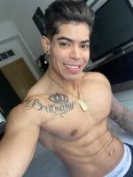 692933691: Chico busca chica en Valencia