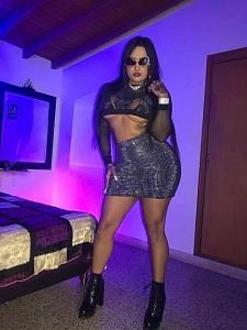 Chica busca chico en Almería: 