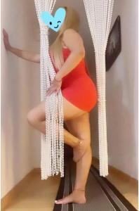 Chica busca chico en Alicante: Chica busca chico