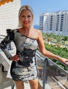 Chica busca chico en Alicante: 