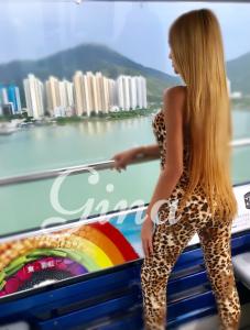 623598913: Chica busca chico en Barcelona