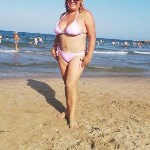 613832430: Chica busca chico en Madrid