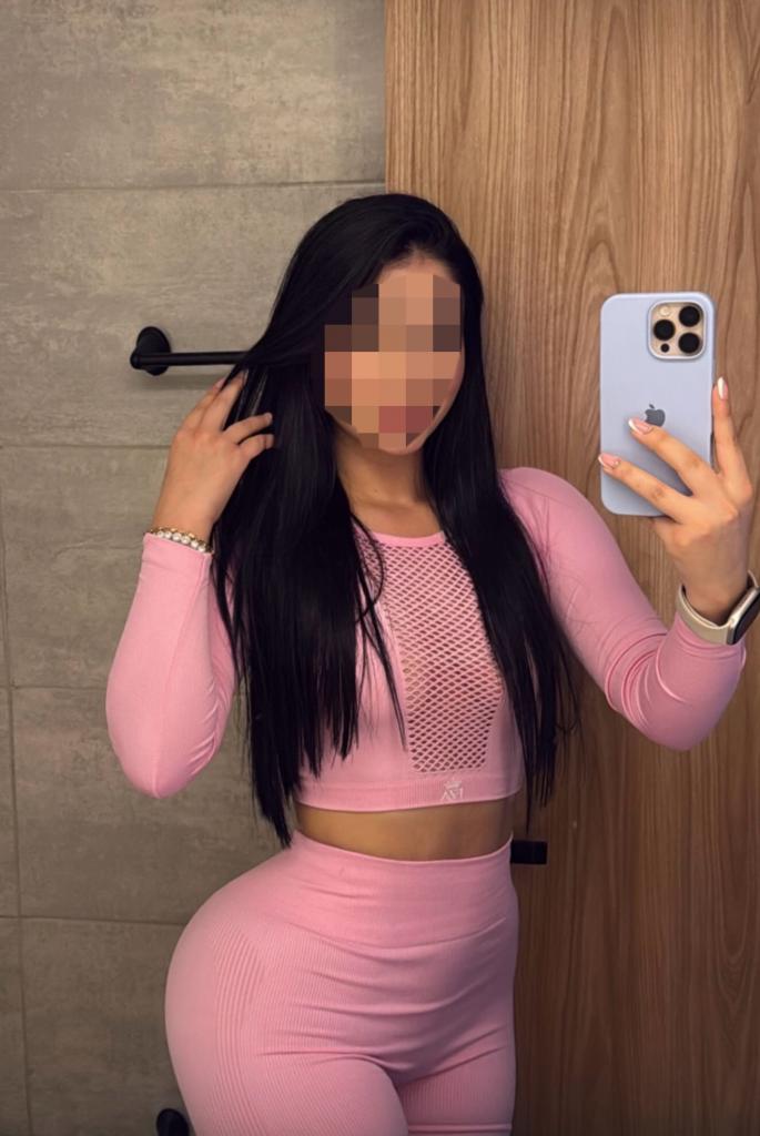 Chica busca chico en Almería: 
