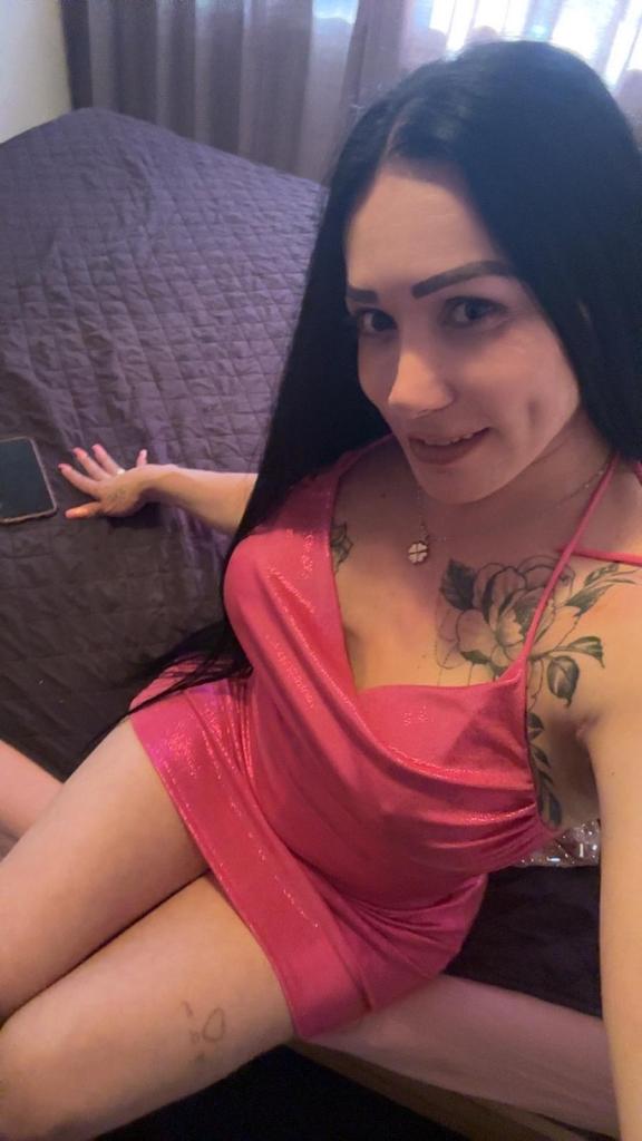 613454207: Transexual en Sevilla