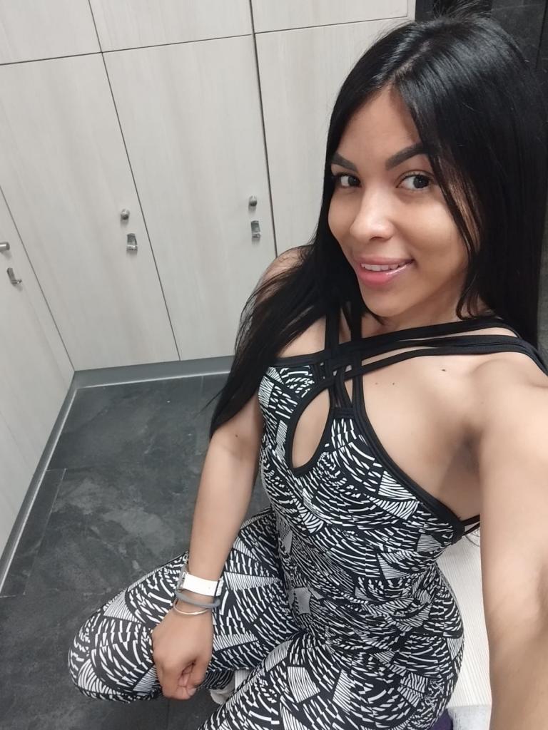 Chica busca chico en Granada: 
