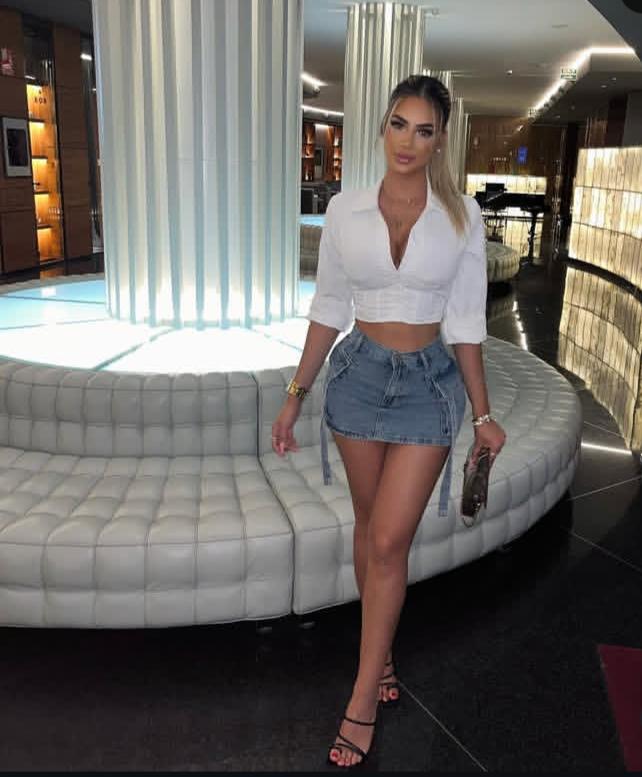 Chica busca chico en Almería: 