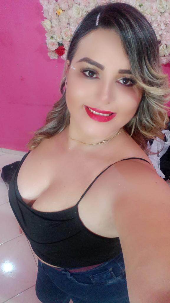 Chica busca chico en Murcia: Chica busca chico