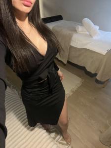 623167483: Chica busca chico en Cantabria