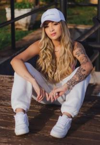 613801747: Chica busca chico en Almería