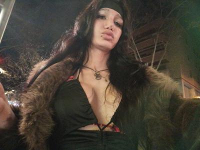 697744896: Transexual en Madrid